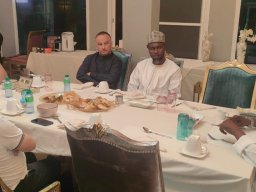 DINER OFFERT PAR LE PRESIDENT BAYE CISS LA RYAD, SA RESIDENCE PRIVEE A SON EXCELLENCE L'AMBASSADEUR D'ALGERIE